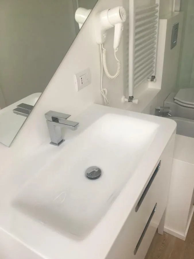 Corso Venezia Apartment Milan